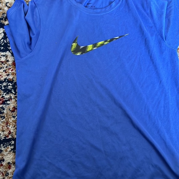 Nike long and short tee bundle boys XL - Picture 2 of 8